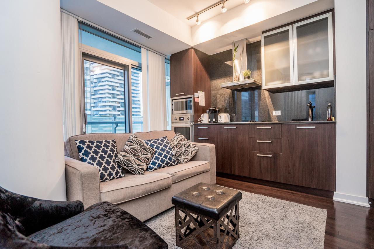 טורונטו Aaira Suites מראה חיצוני תמונה