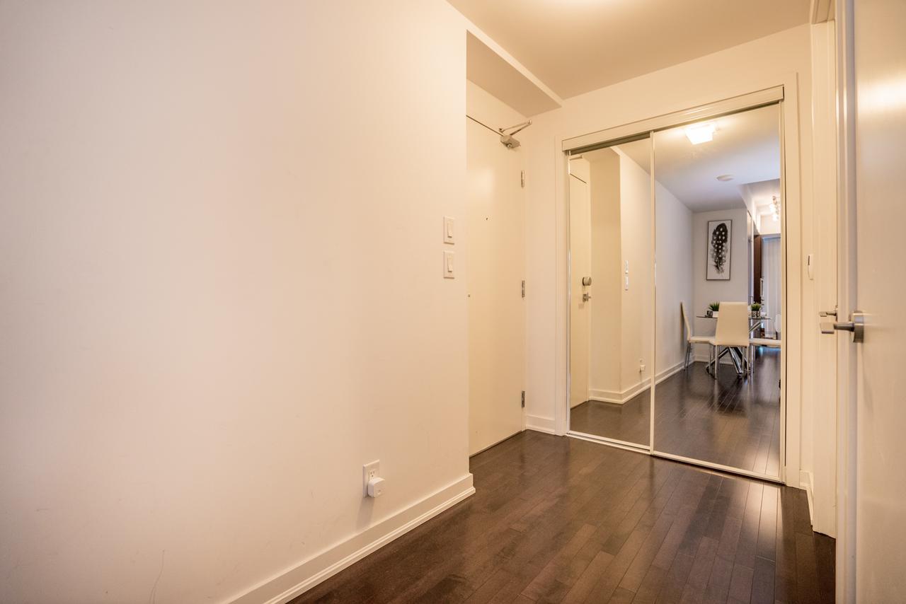 טורונטו Aaira Suites מראה חיצוני תמונה