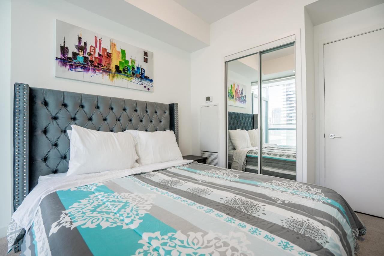 טורונטו Aaira Suites מראה חיצוני תמונה