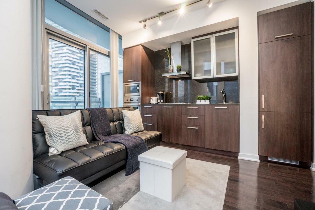 טורונטו Aaira Suites מראה חיצוני תמונה
