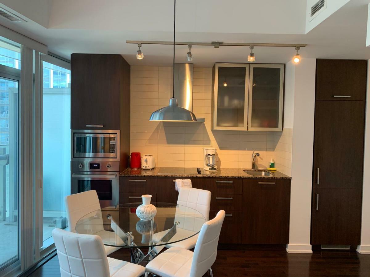 טורונטו Aaira Suites מראה חיצוני תמונה