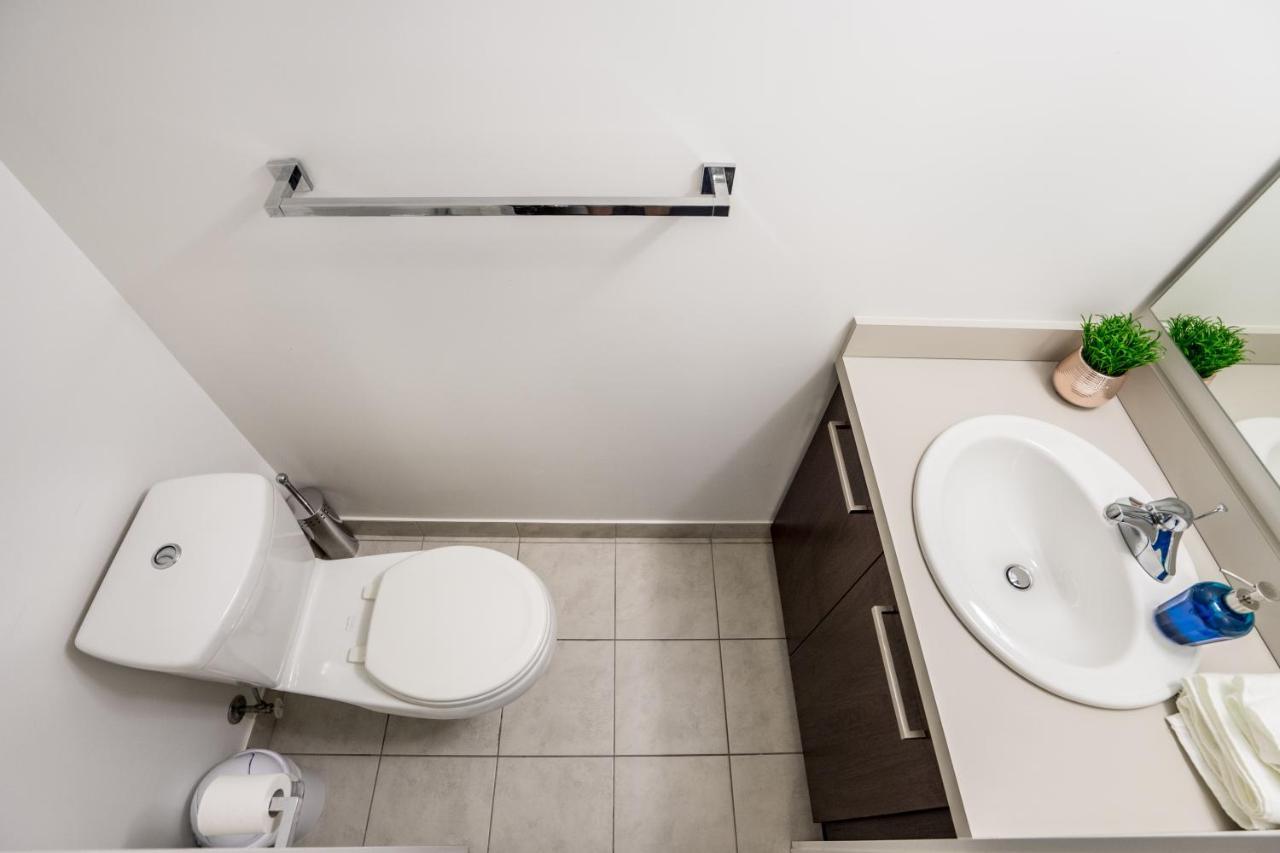 טורונטו Aaira Suites מראה חיצוני תמונה