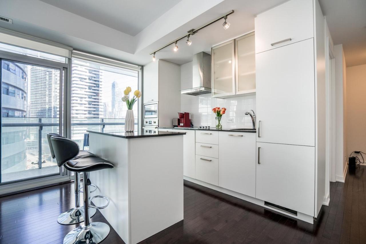 טורונטו Aaira Suites מראה חיצוני תמונה