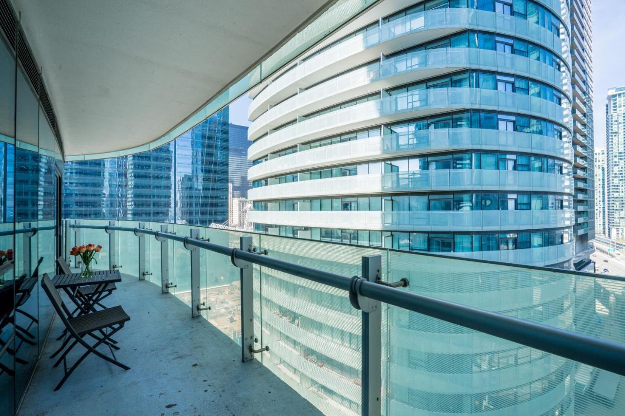 טורונטו Aaira Suites מראה חיצוני תמונה
